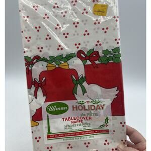 Vtg Christmas Geese Paper Table Cover Tablecloth 52x96 1980s Grannycore Kitsch